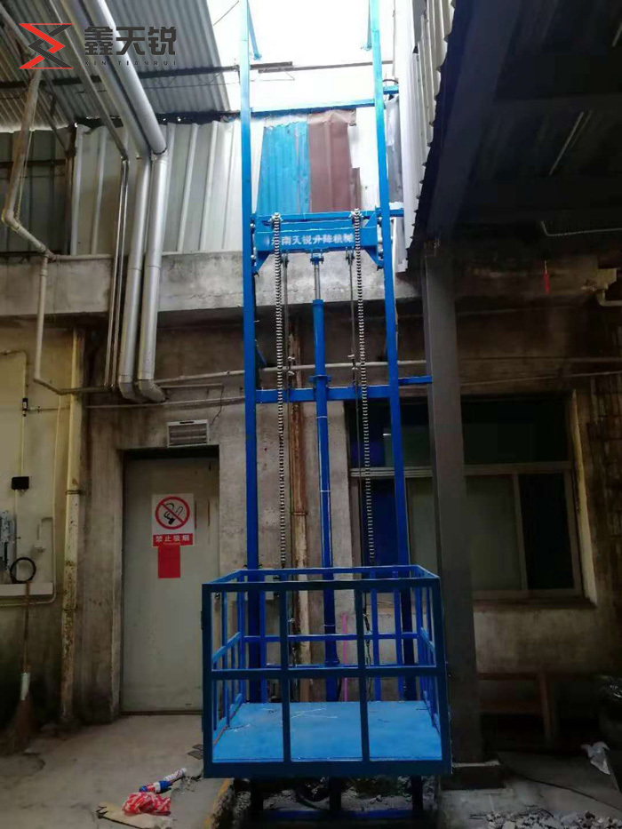 咸宁导轨式升降货梯